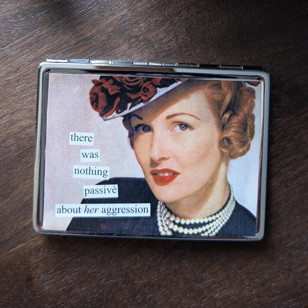 Vintage Style Decorative Card Case
